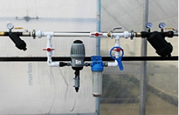 Внесение удобрений через капельный полив